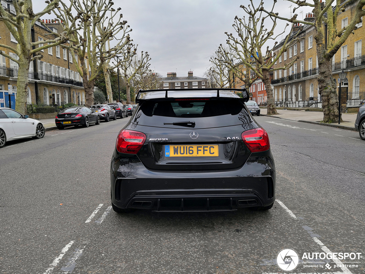 Mercedes-AMG A 45 W176 2015