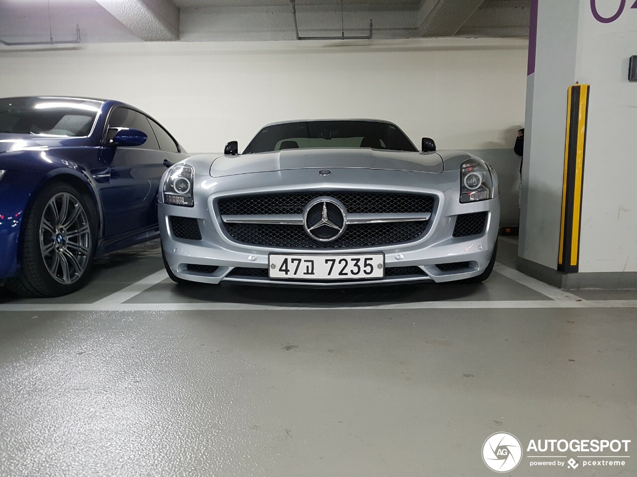 Mercedes-Benz SLS AMG