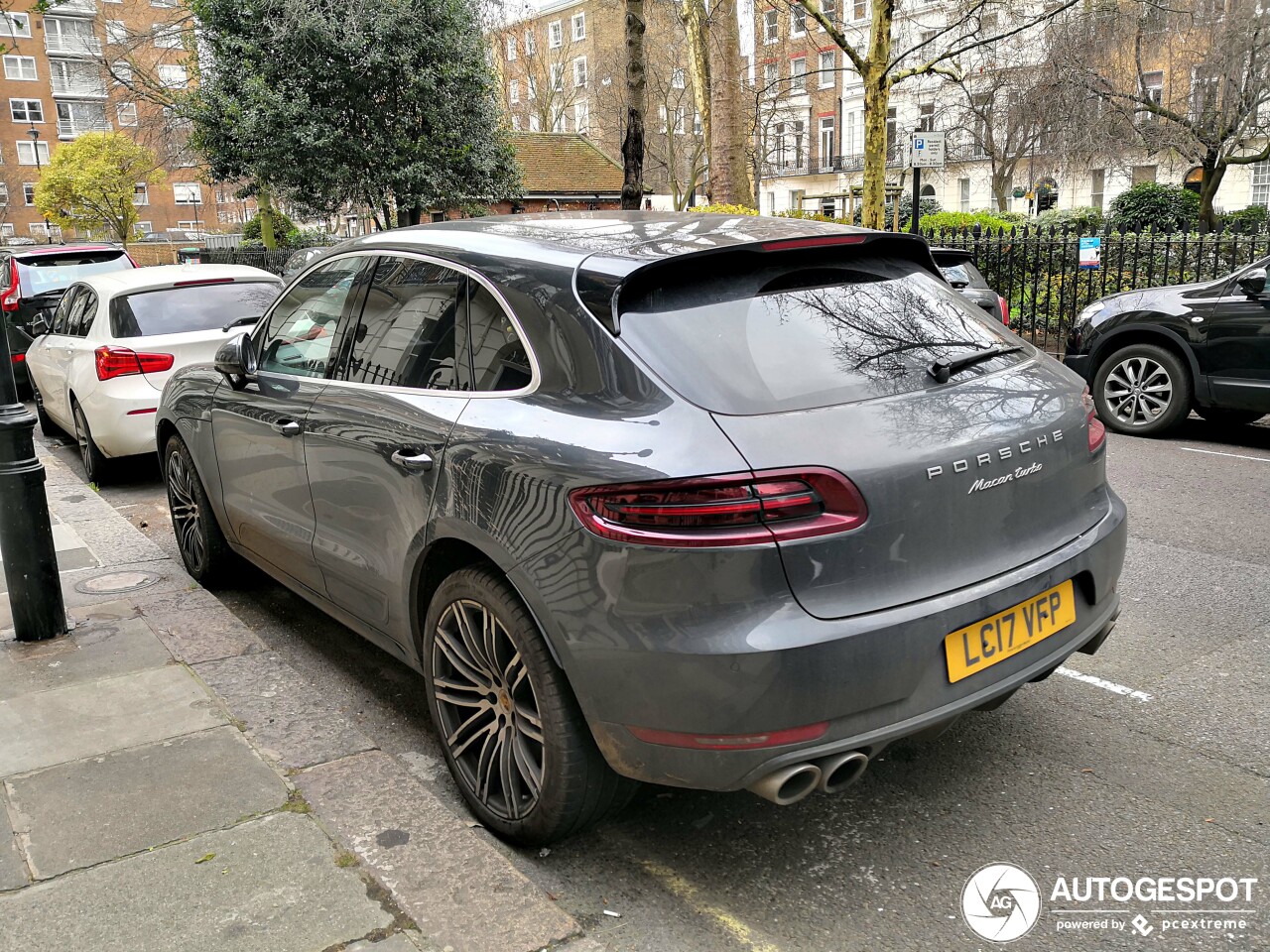 Porsche 95B Macan Turbo