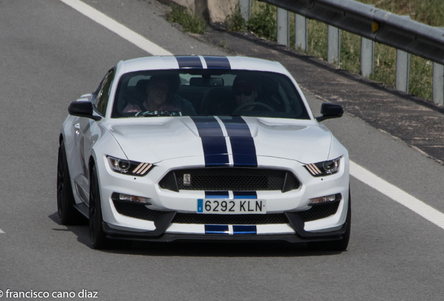 Ford Mustang Shelby GT350 2015