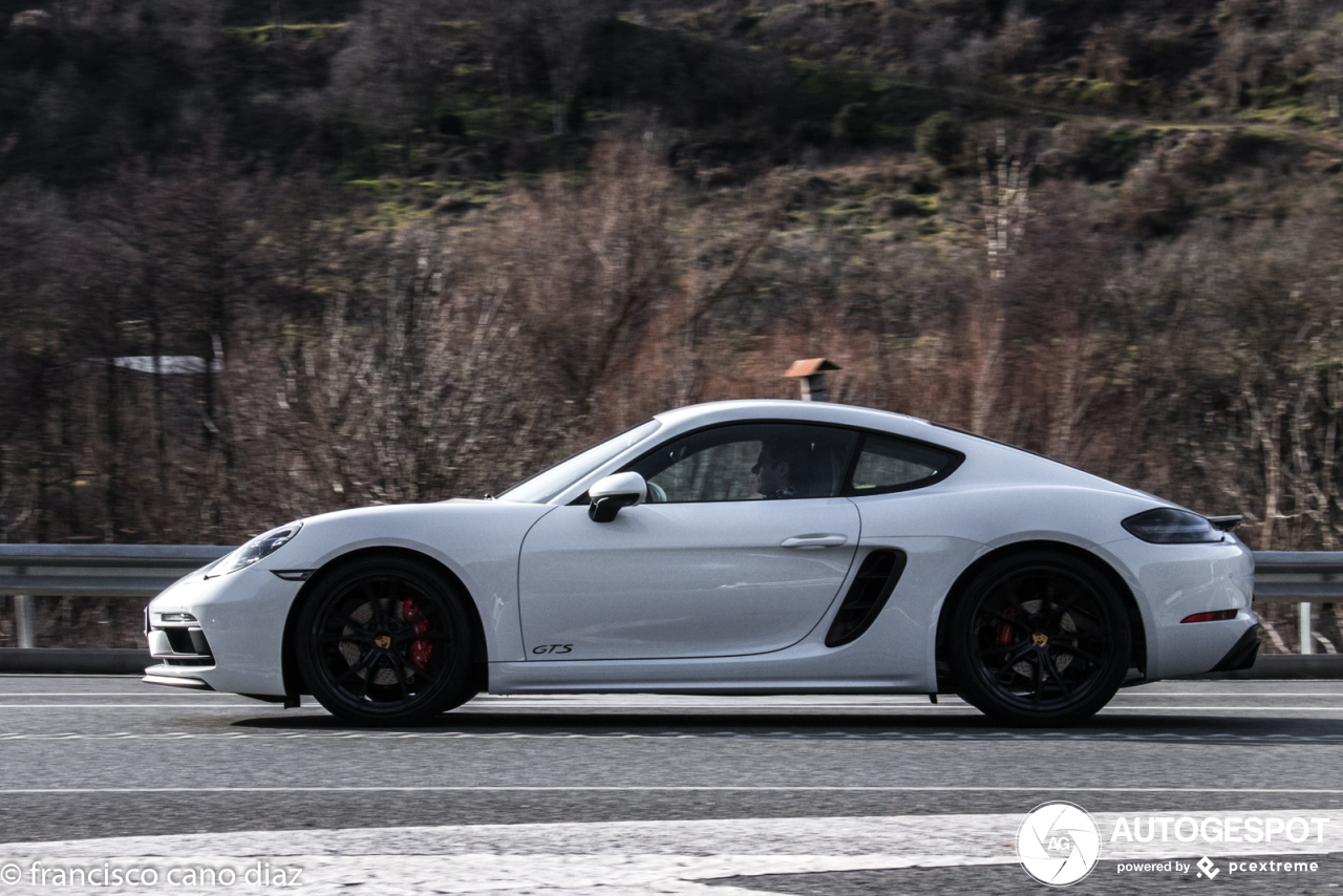 Porsche 718 Cayman GTS