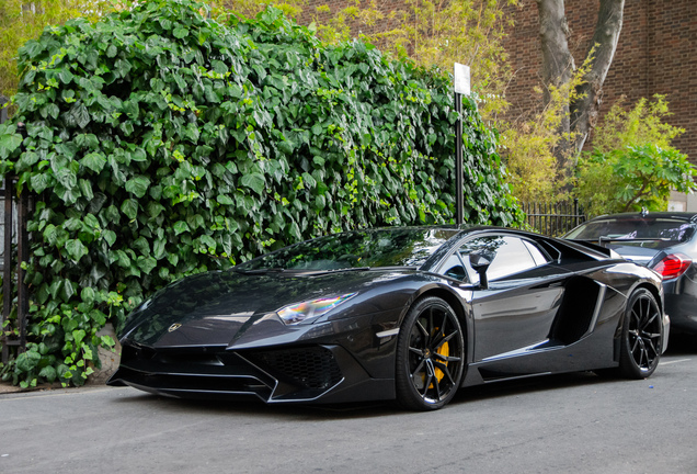 Lamborghini Aventador LP700-4