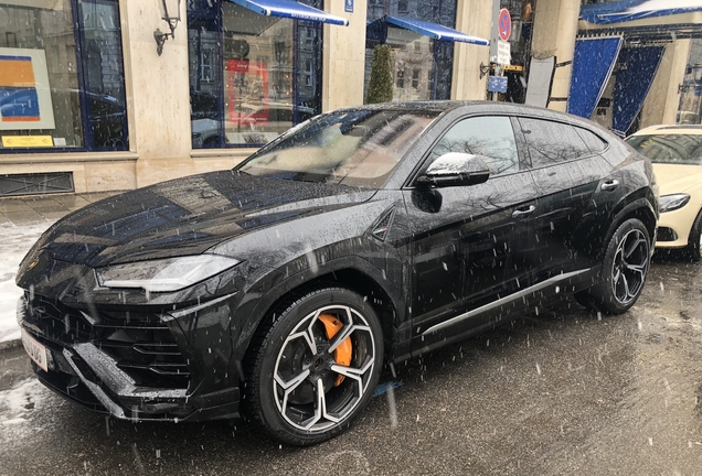 Lamborghini Urus