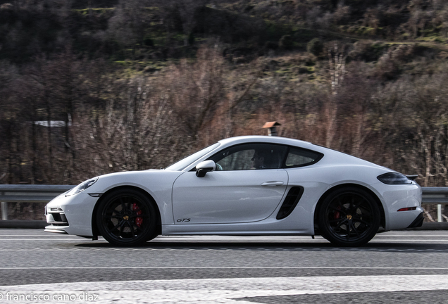 Porsche 718 Cayman GTS