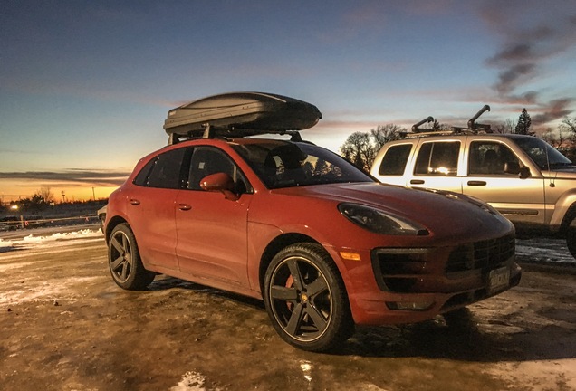 Porsche 95B Macan Turbo