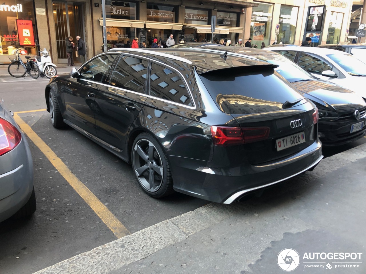 Audi RS6 Avant C7 2015