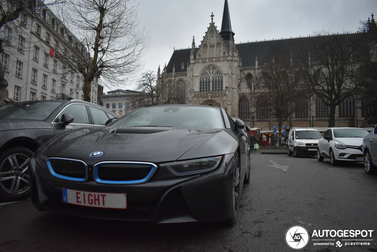 BMW i8