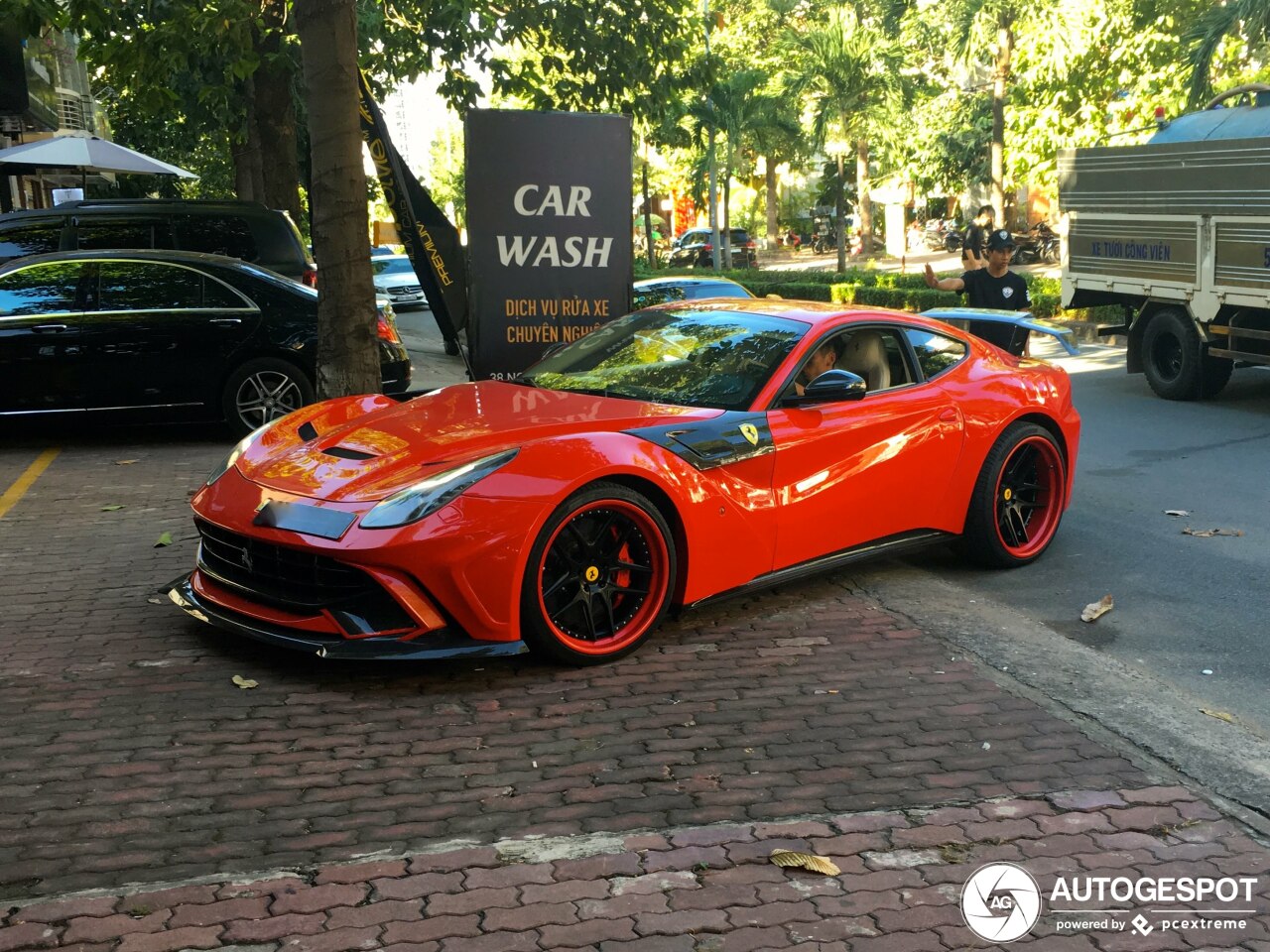 Ferrari F12berlinetta Duke Dynamics