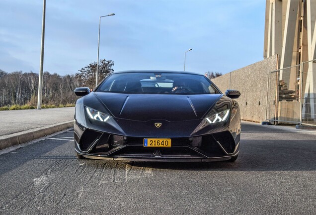 Lamborghini Huracán LP640-4 Performante