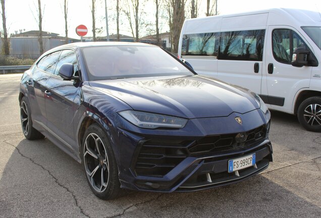 Lamborghini Urus