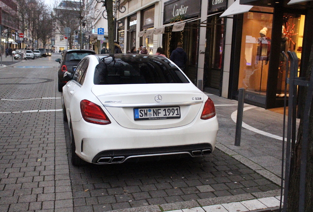 Mercedes-AMG C 63 S W205