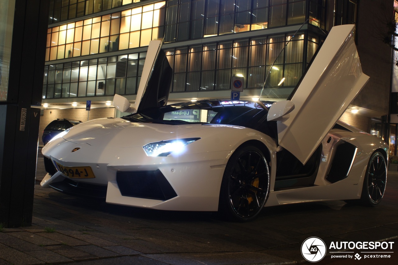 Lamborghini Aventador LP700-4 Roadster