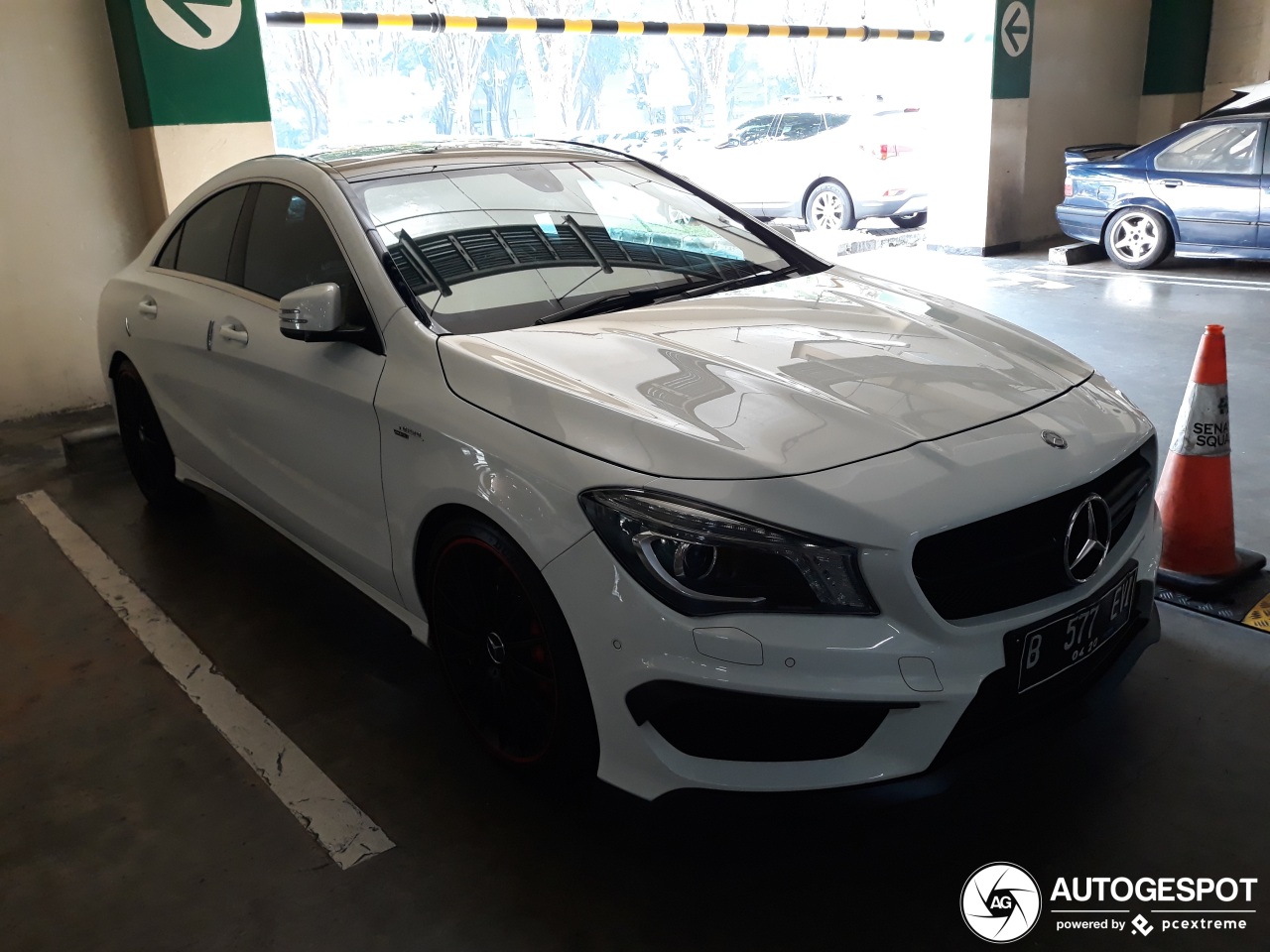 Mercedes-Benz CLA 45 AMG C117