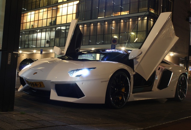 Lamborghini Aventador LP700-4 Roadster