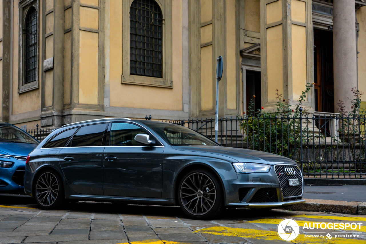 Audi RS4 Avant B8