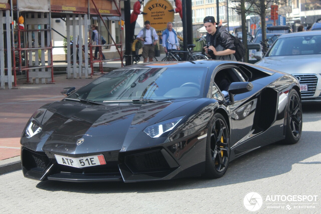 Lamborghini Aventador LP700-4