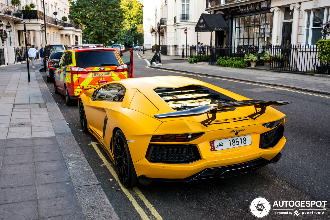 Lamborghini Aventador LP700-4