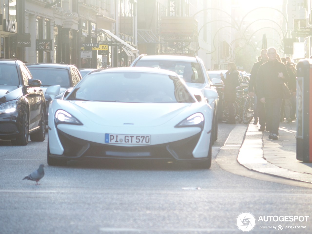 McLaren 570GT