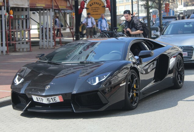 Lamborghini Aventador LP700-4