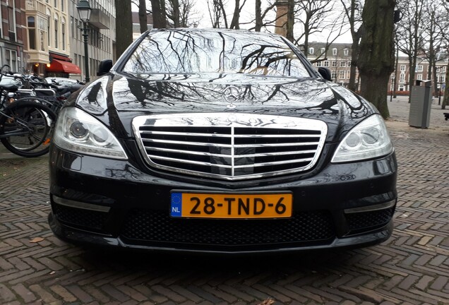 Mercedes-Benz S 63 AMG W221 2011