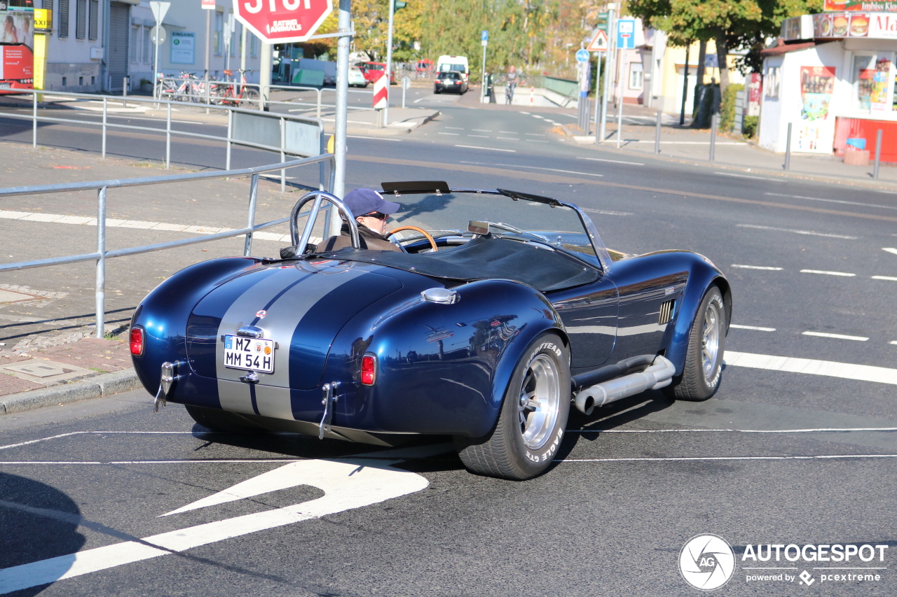 AC Cobra 427