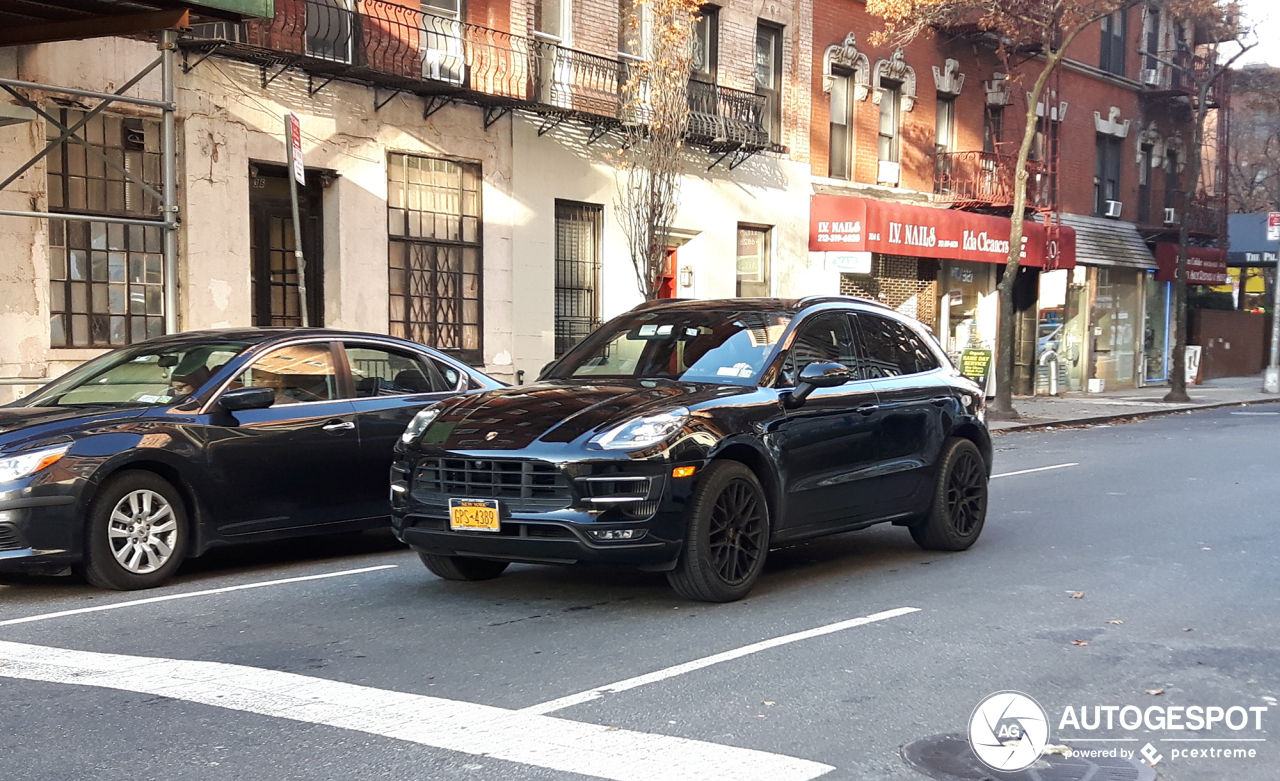 Porsche 95B Macan Turbo