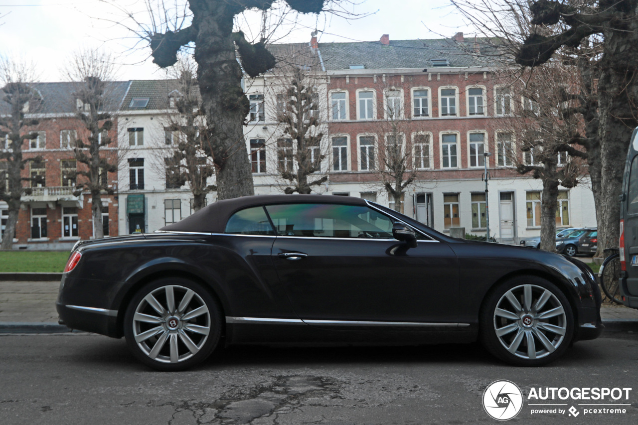 Bentley Continental GTC V8