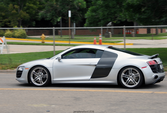 Audi R8 V10