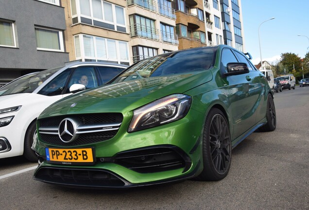 Mercedes-AMG A 45 W176 2015