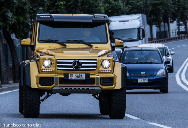 Mercedes-Benz G 500 4X4²