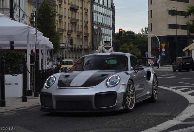 Porsche 991 GT2 RS Weissach Package