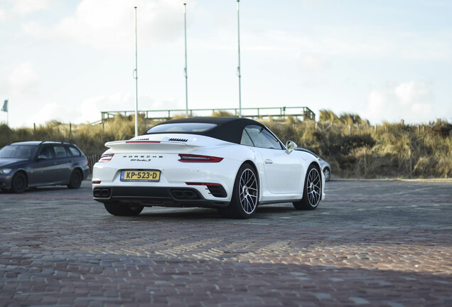 Porsche 991 Turbo S Cabriolet MKII