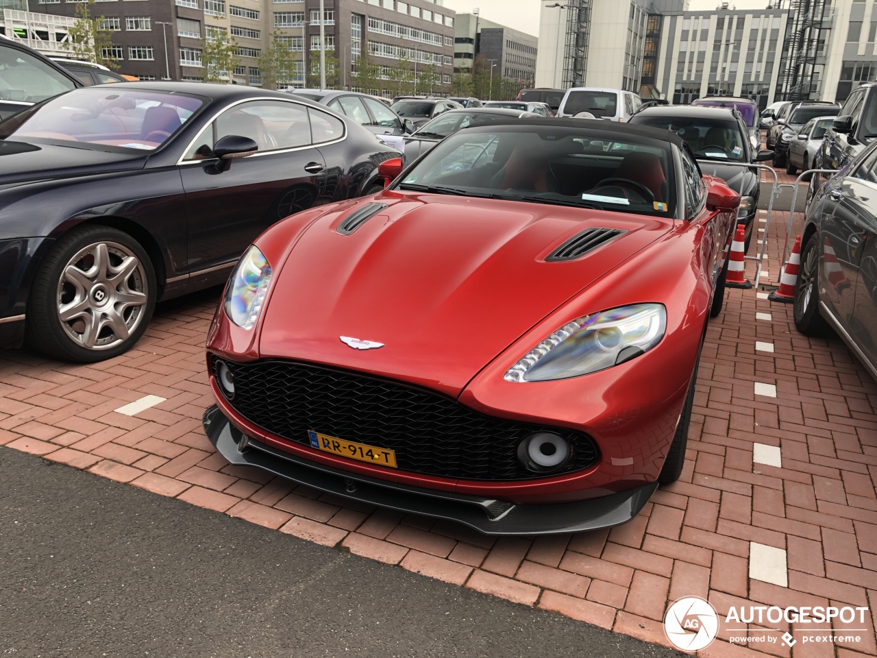 Aston Martin Vanquish Volante Zagato