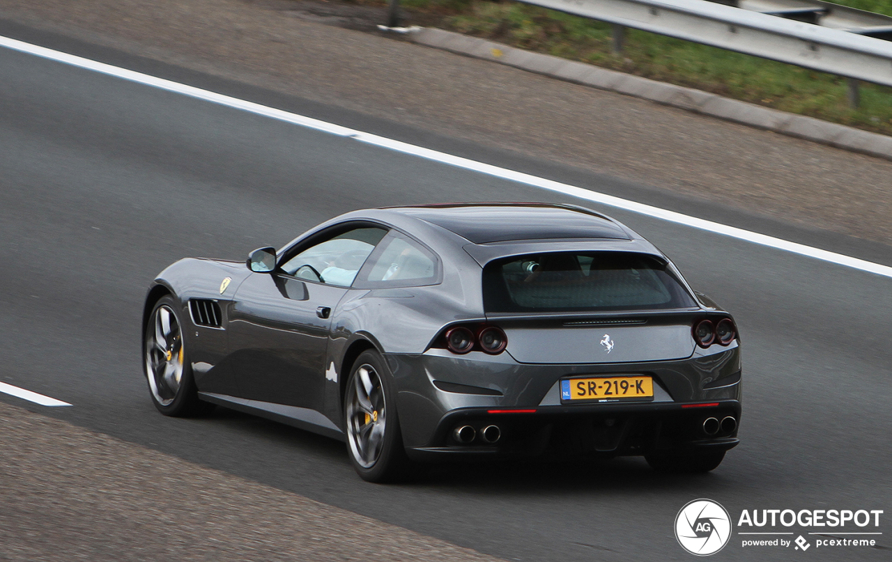 Ferrari GTC4Lusso T