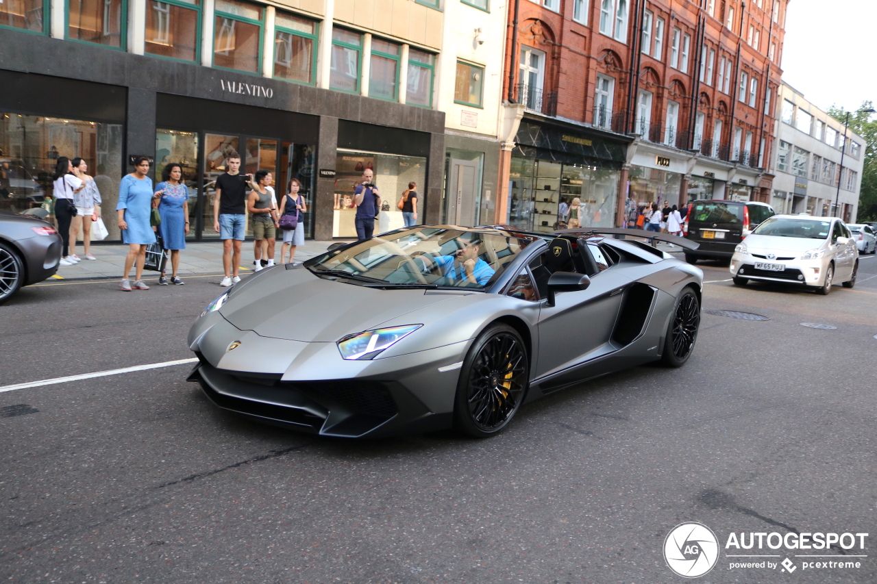 Lamborghini Aventador LP750-4 SuperVeloce Roadster