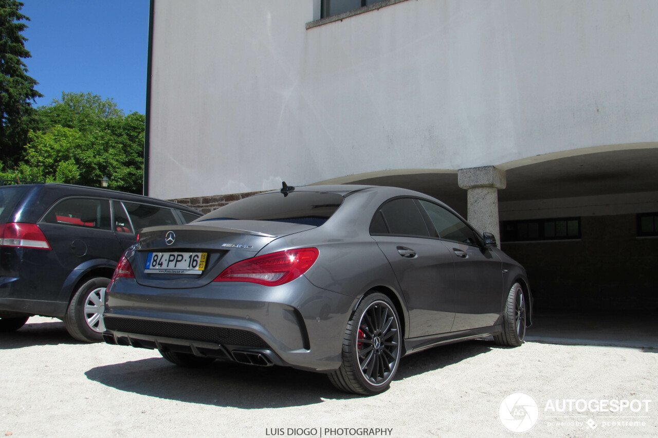 Mercedes-Benz CLA 45 AMG C117