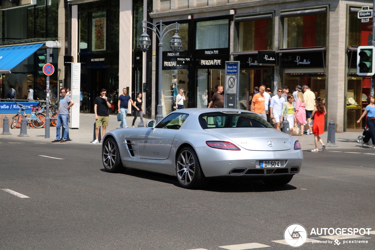 Mercedes-Benz SLS AMG