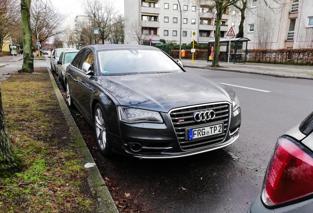 Audi S8 D4