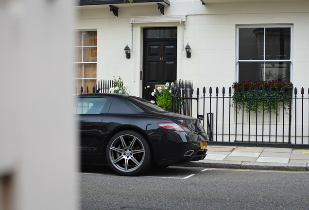 Mercedes-Benz SLS AMG