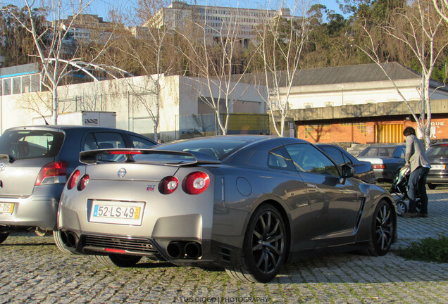 Nissan GT-R 2013