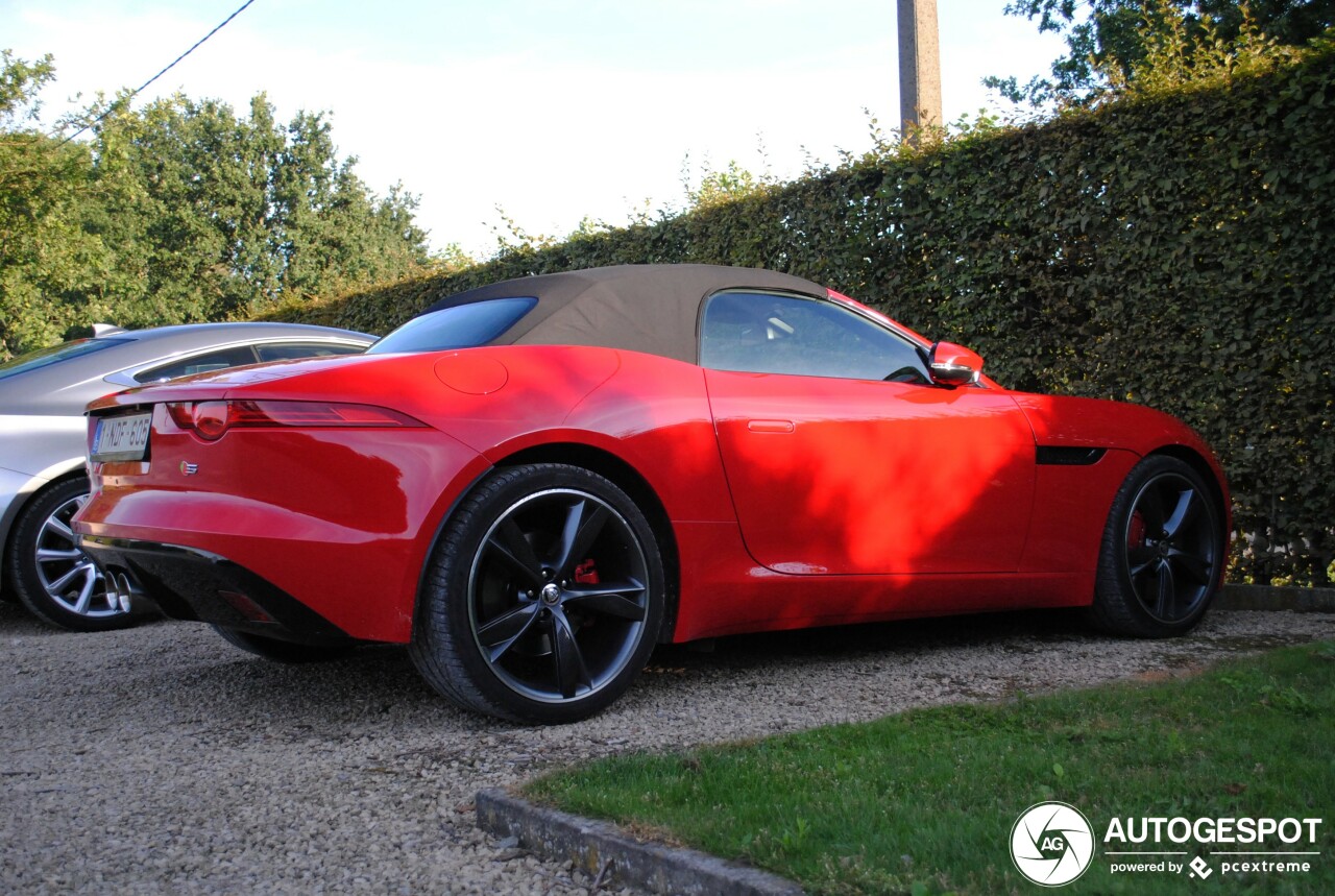 Jaguar F-TYPE S Convertible