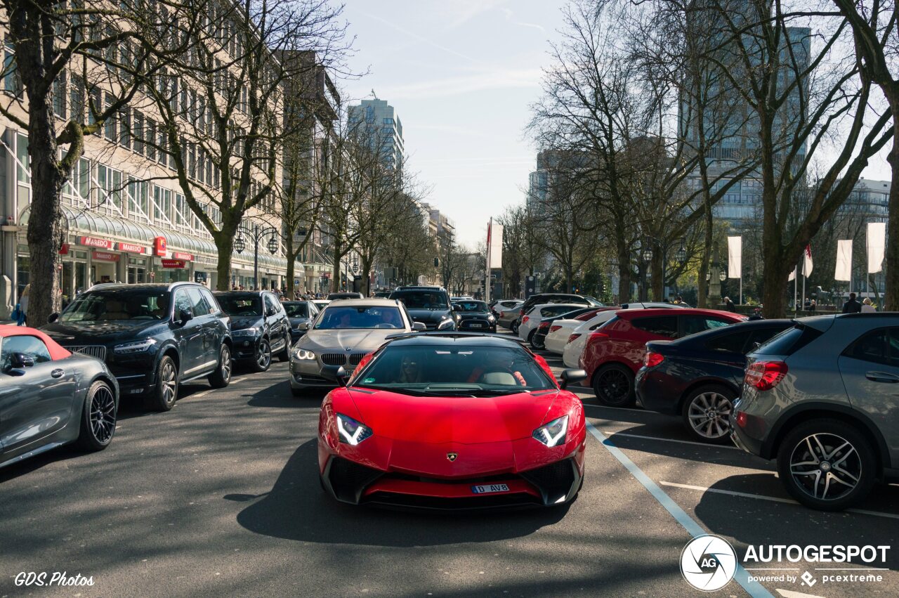 Lamborghini Aventador LP750-4 SuperVeloce Roadster