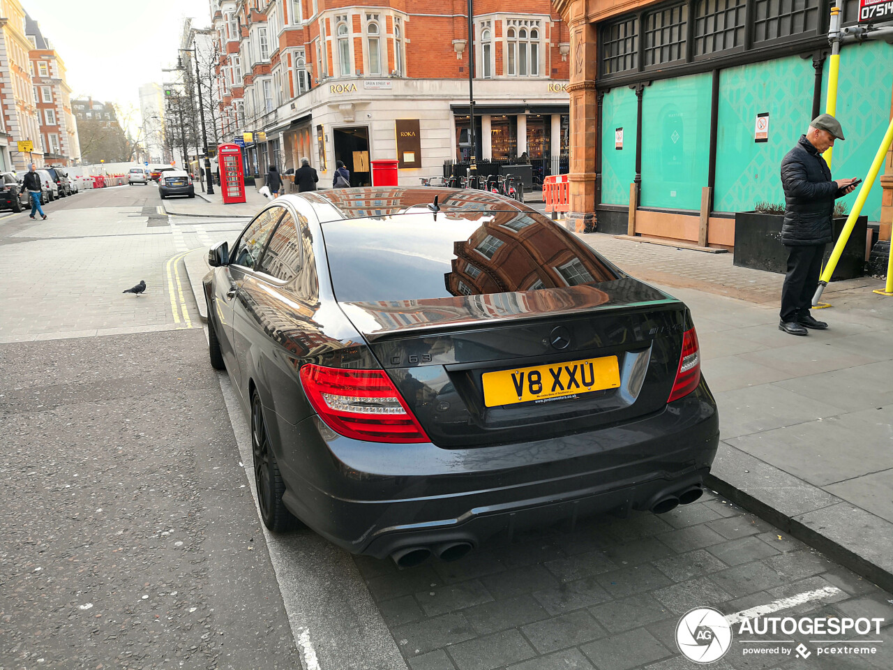 Mercedes-Benz C 63 AMG Coupé Edition 125