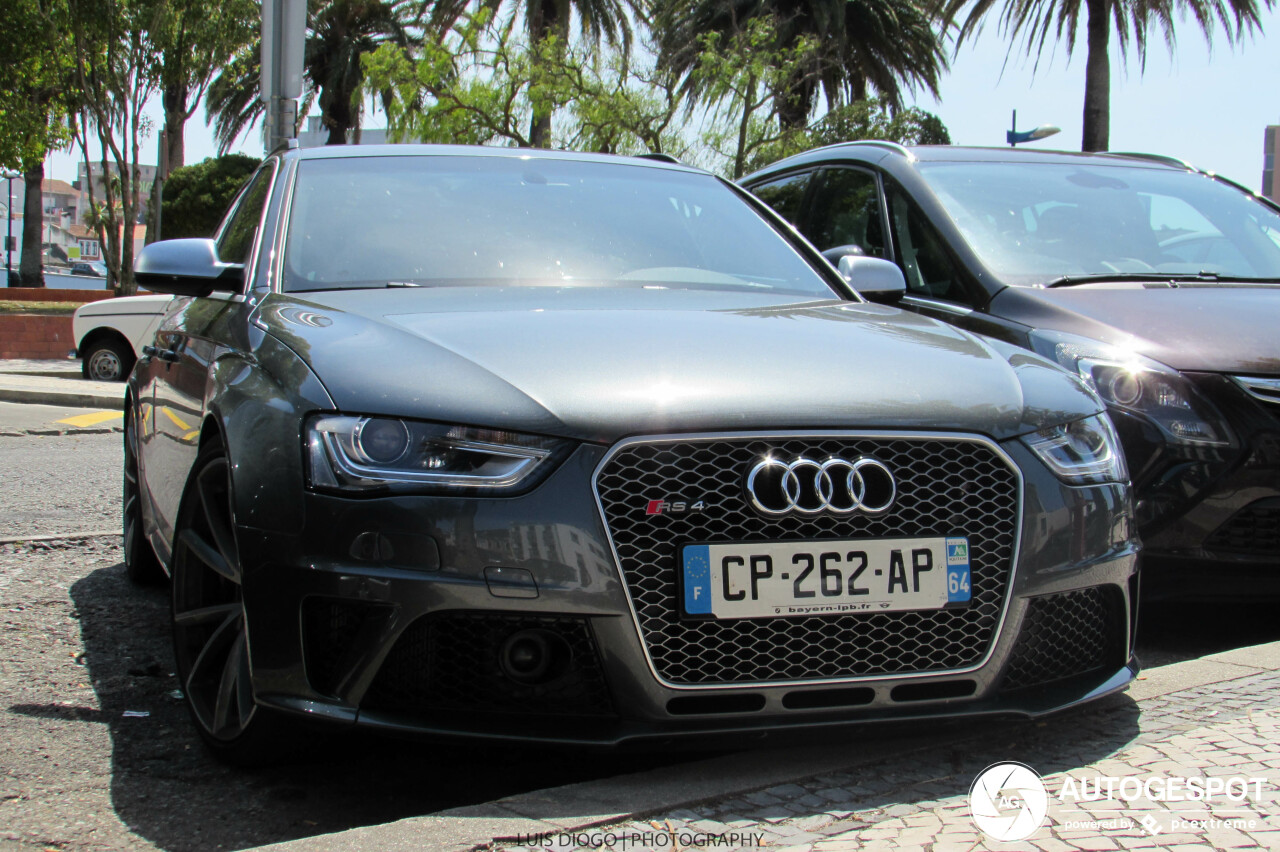 Audi RS4 Avant B8