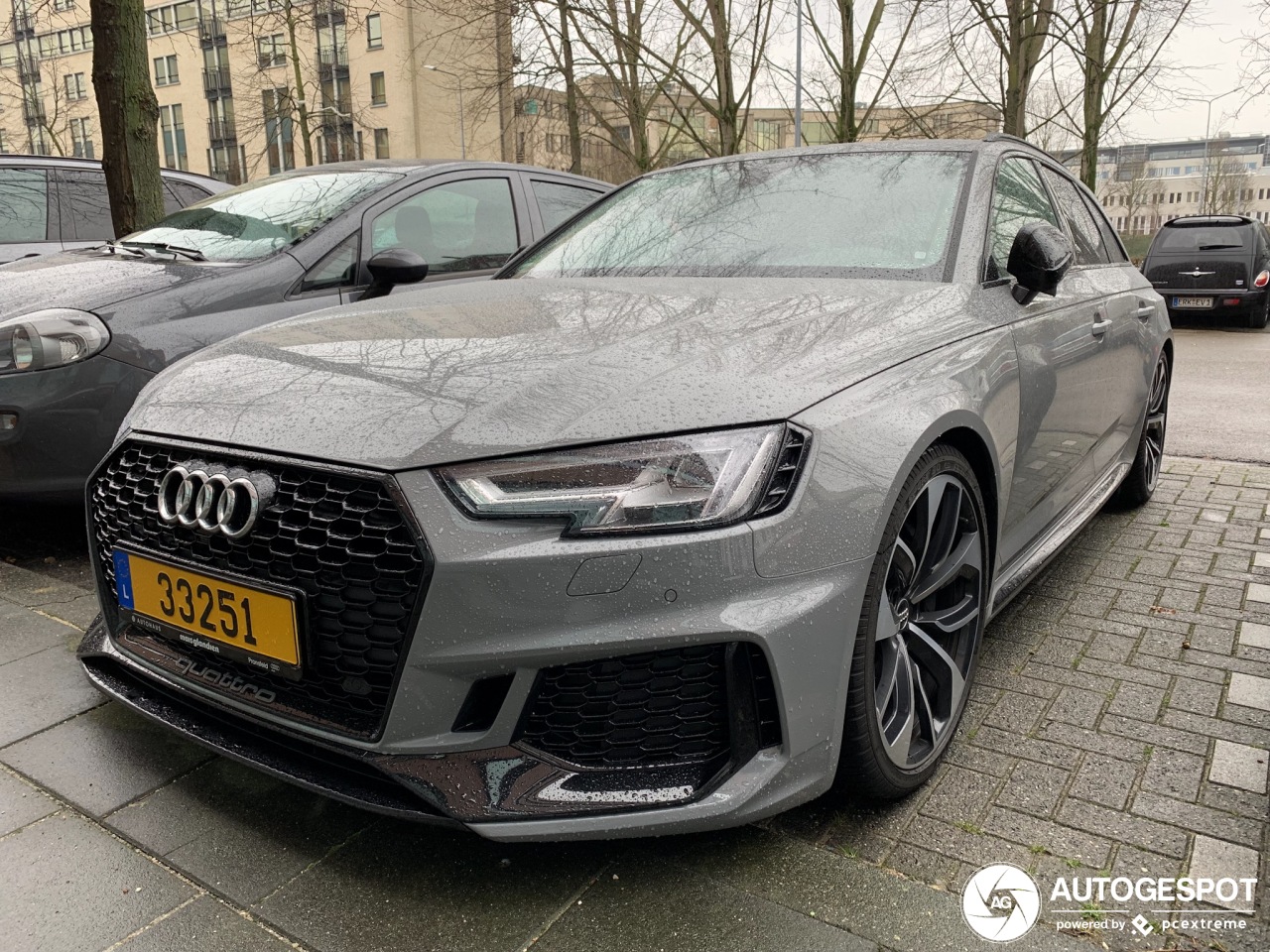 Audi RS4 Avant B9