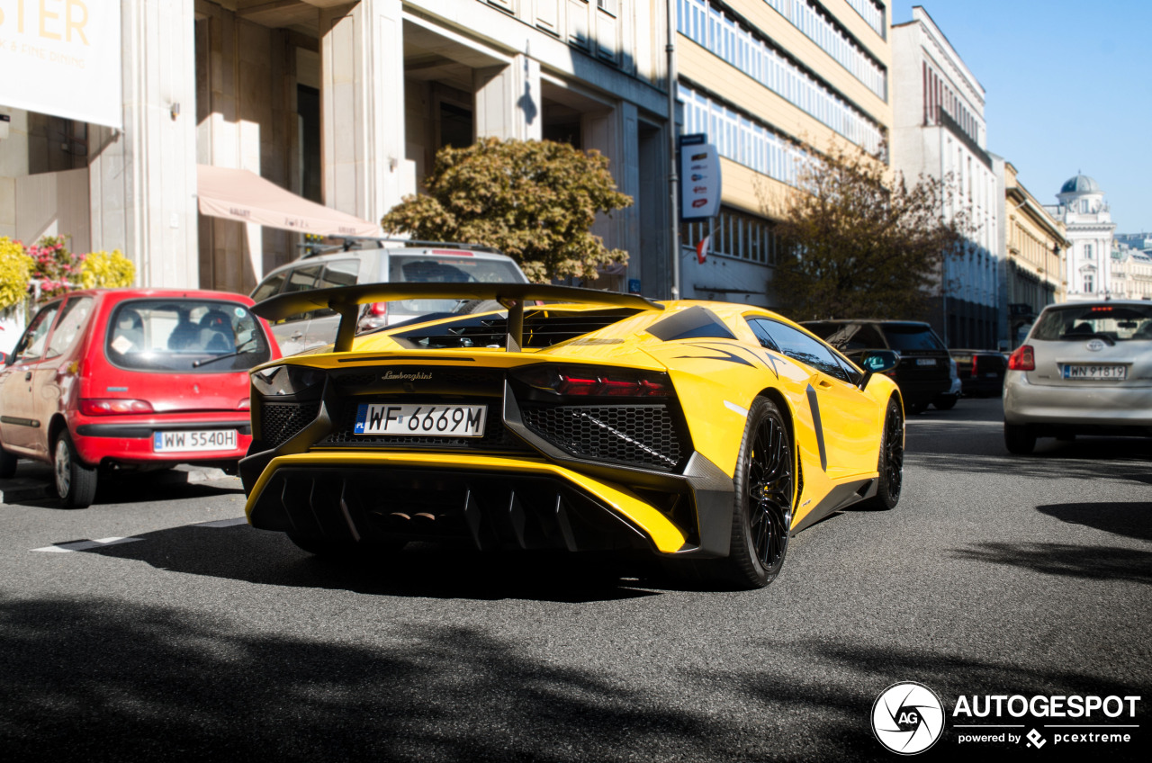 Lamborghini Aventador LP750-4 SuperVeloce