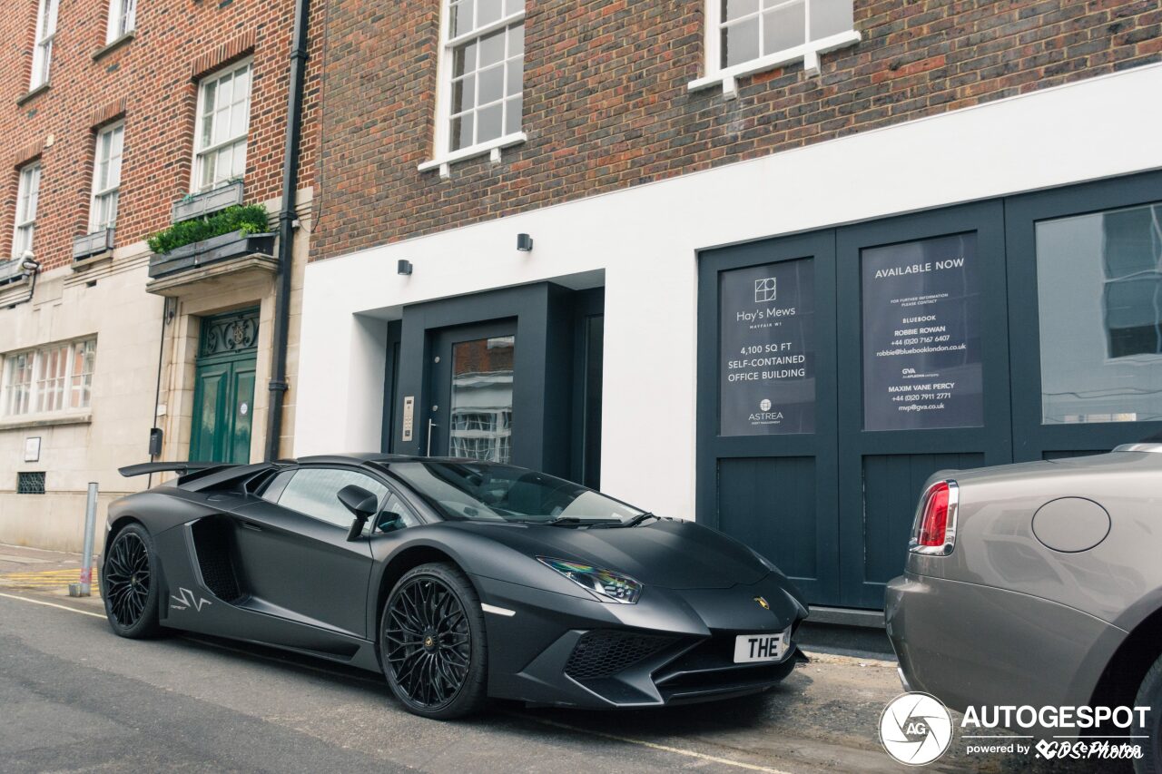 Lamborghini Aventador LP750-4 SuperVeloce Roadster