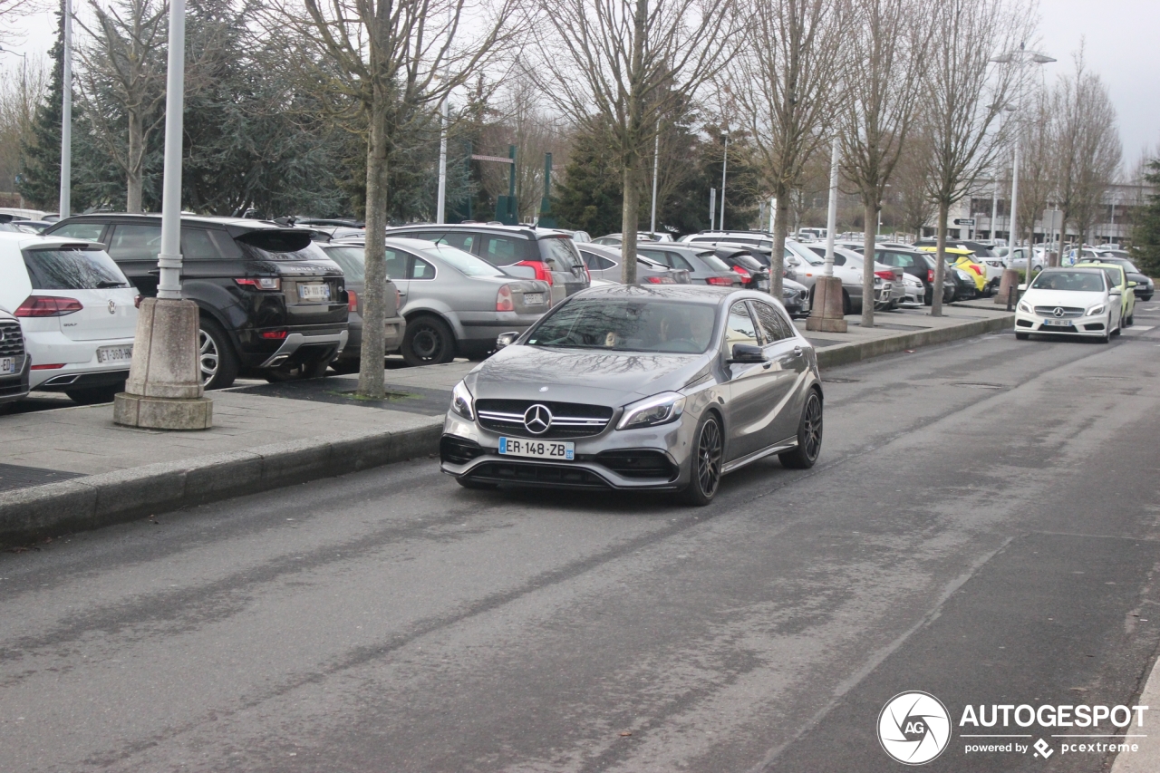 Mercedes-AMG A 45 W176 2015