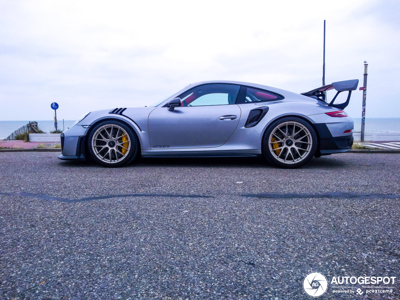 Porsche 991 GT2 RS Weissach Package