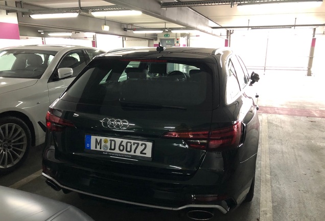Audi RS4 Avant B9